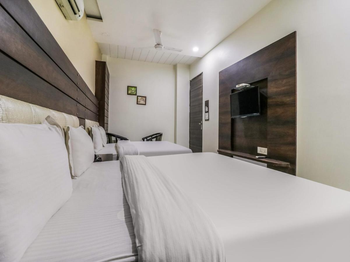 אמריצר Oyo 1977 Hotel Grand Galaxy מראה חיצוני תמונה