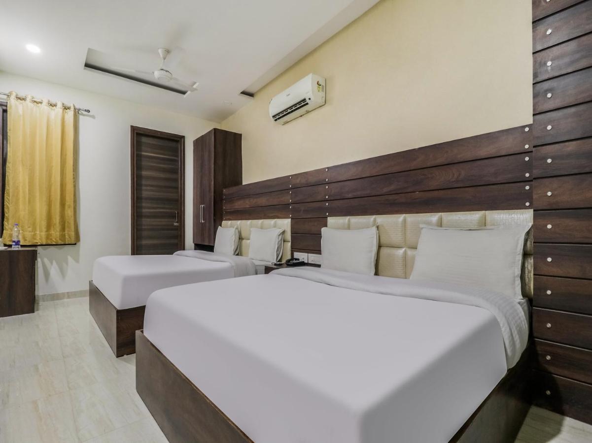 אמריצר Oyo 1977 Hotel Grand Galaxy מראה חיצוני תמונה