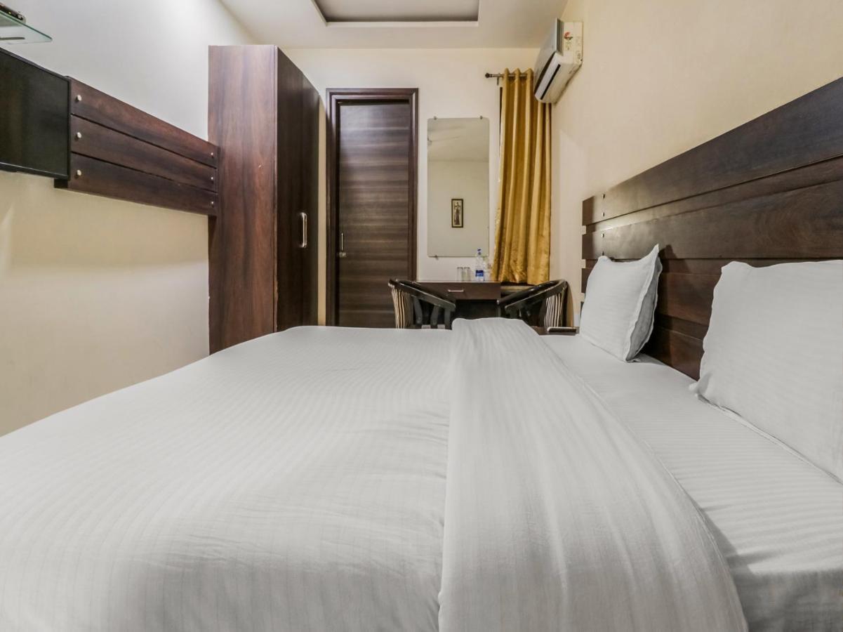 אמריצר Oyo 1977 Hotel Grand Galaxy מראה חיצוני תמונה