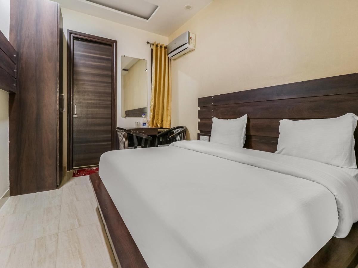 אמריצר Oyo 1977 Hotel Grand Galaxy מראה חיצוני תמונה
