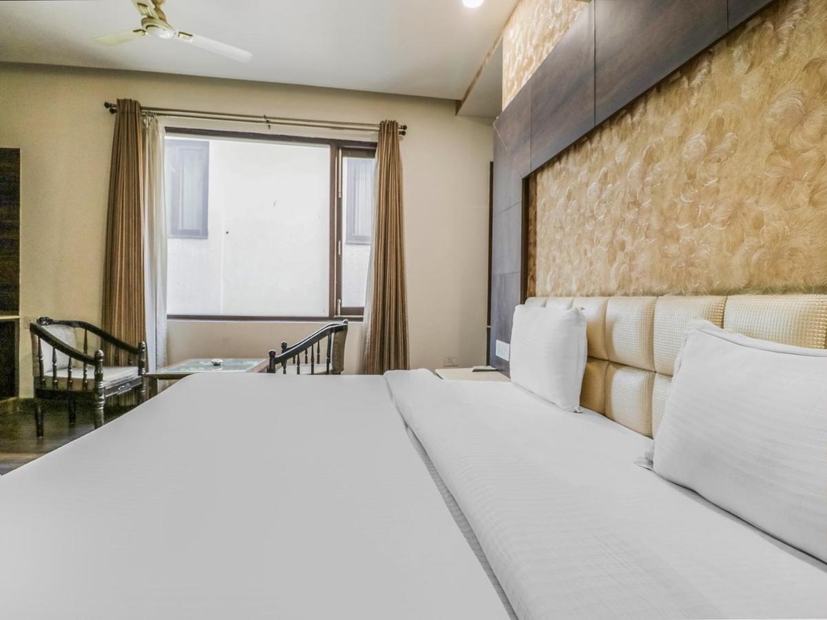 אמריצר Oyo 1977 Hotel Grand Galaxy מראה חיצוני תמונה