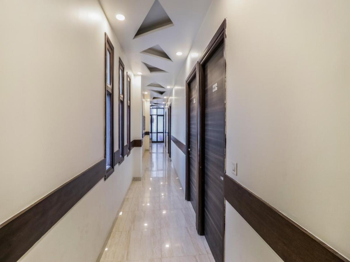אמריצר Oyo 1977 Hotel Grand Galaxy מראה חיצוני תמונה