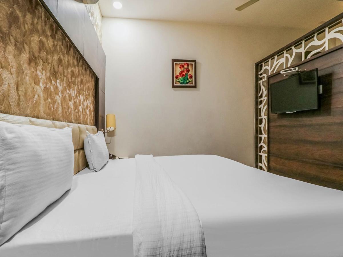 אמריצר Oyo 1977 Hotel Grand Galaxy מראה חיצוני תמונה